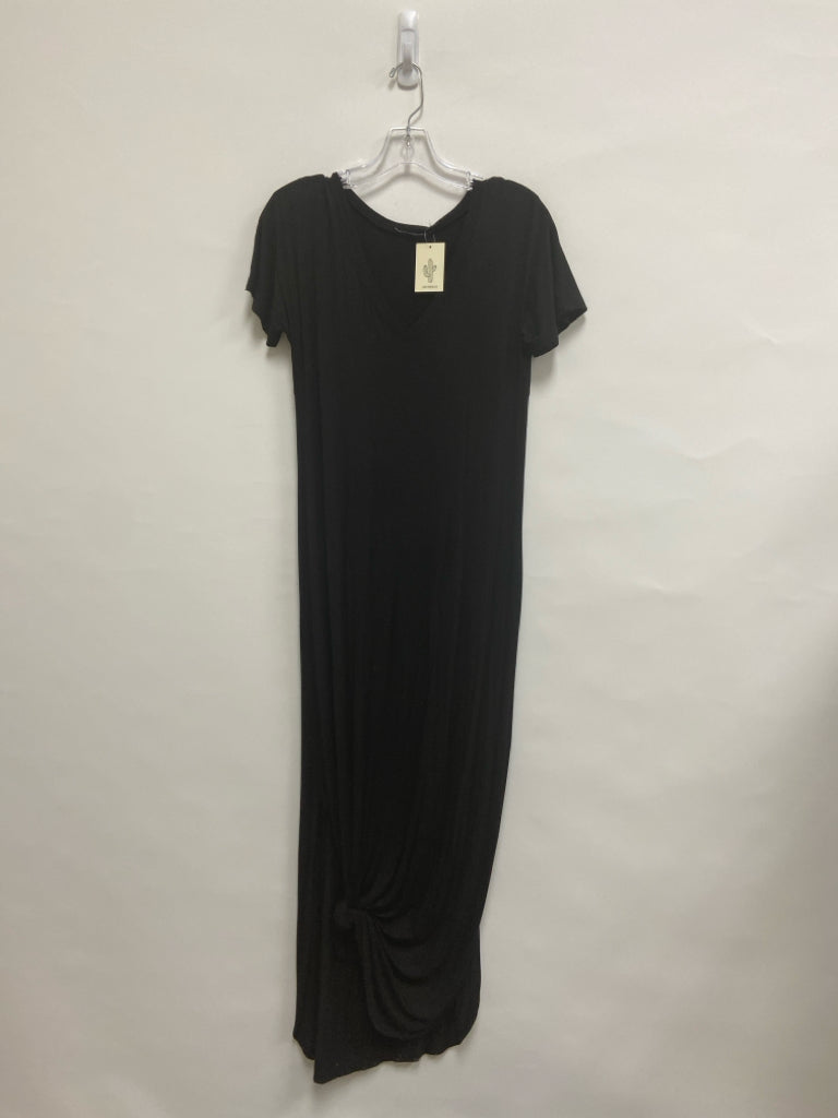 NWT Size M Black Maxi Ladies Dress