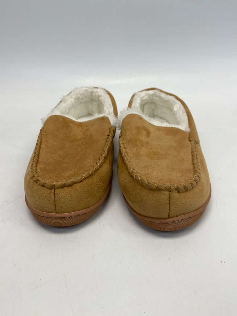 US Shoe Size M Brown Cream Lined Slippers