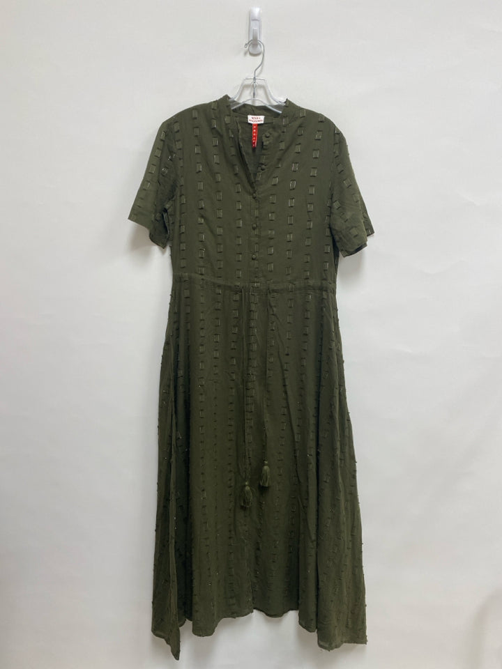 Size M Dark Olive Texture Maxi Ladies Dress