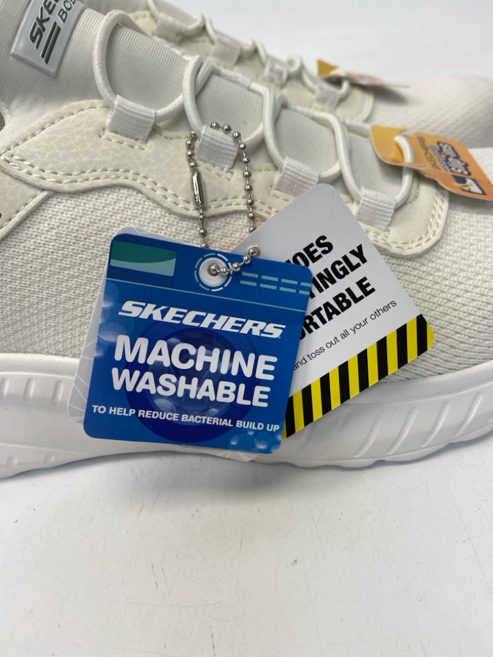 NWT Skechers Size 8.5 White Men&