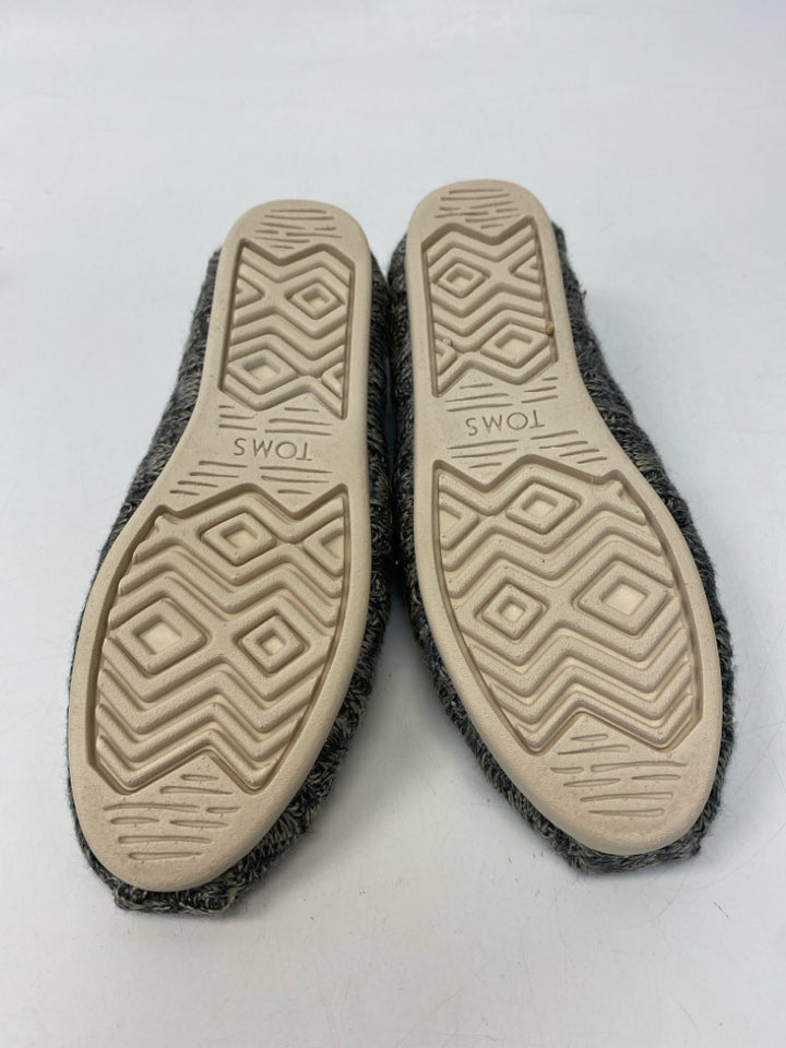 NWOT Toms  Size 7.5 Gray Streaked Flats