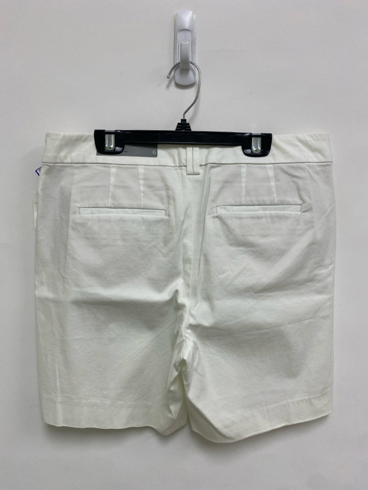 NWT Talbots Size 6 White Ladies Shorts