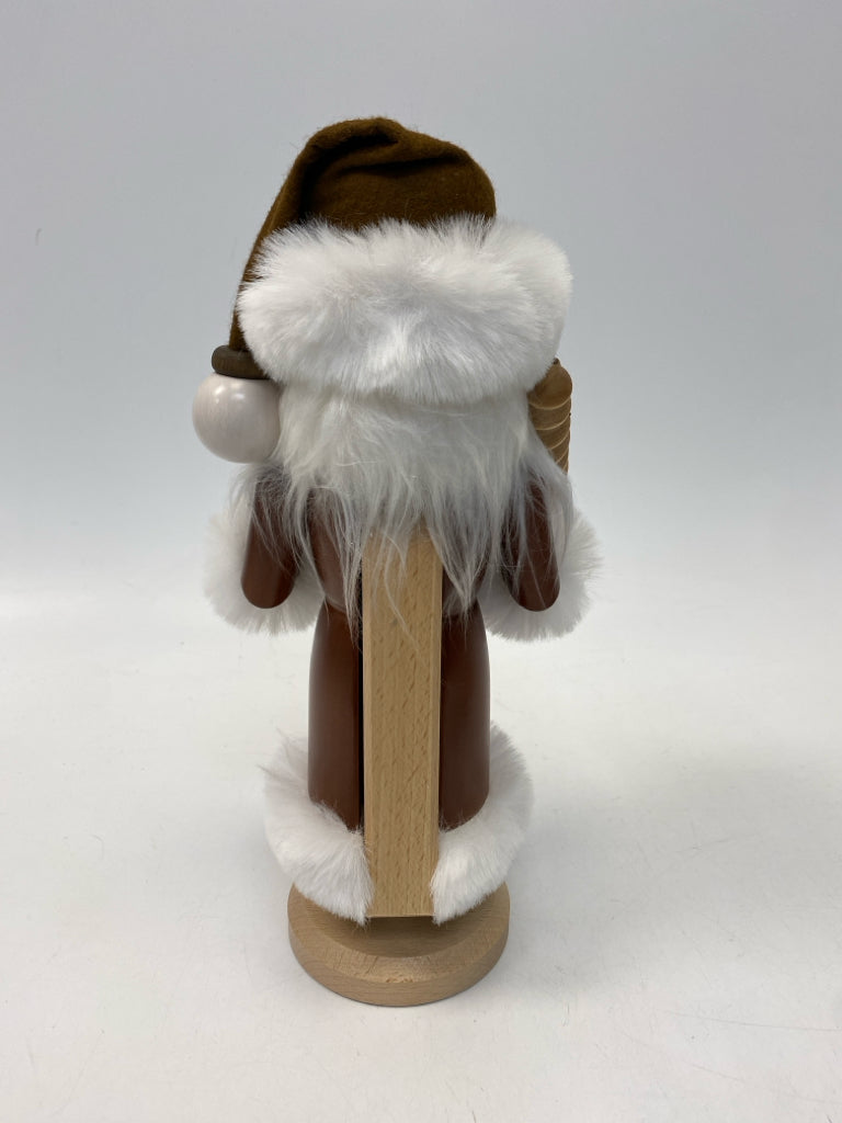 Brown White Christmas