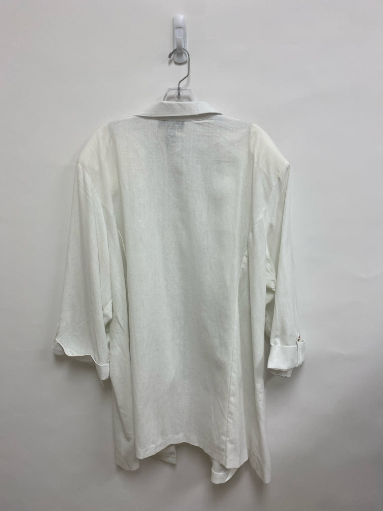 NWT Ashley Stewart  SIZE  30/32 White Drape Plus Size Jacket