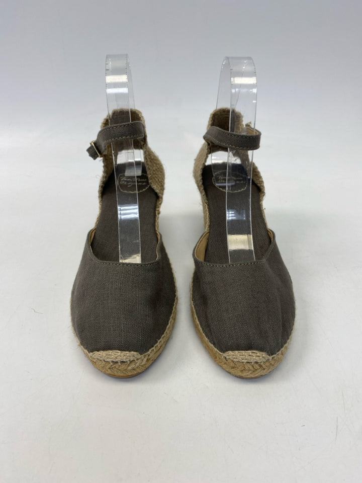 NWOT Toni Pons Size 37 Dark Gray Tan Wedge Sandals