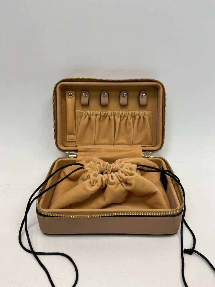 Calpak Brown Misc. Accessory