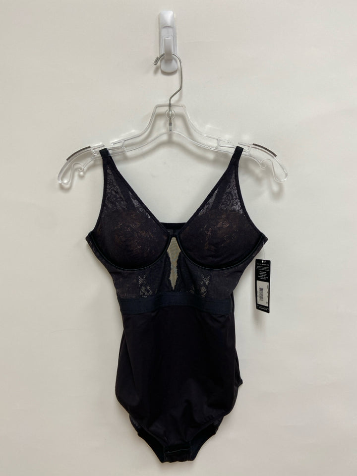 NWT BALI Size 34 Gray Lace Ladies Misc. Lingerie