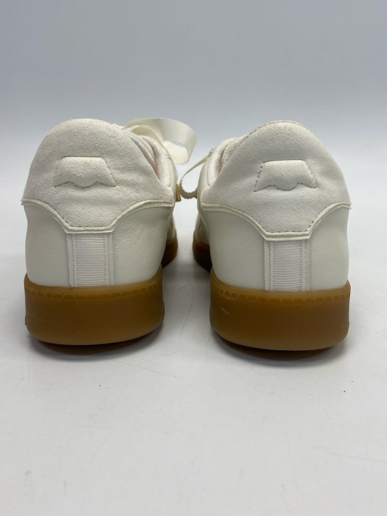 NWOT Birdies  Size 8 Cream Lace-up Sneakers