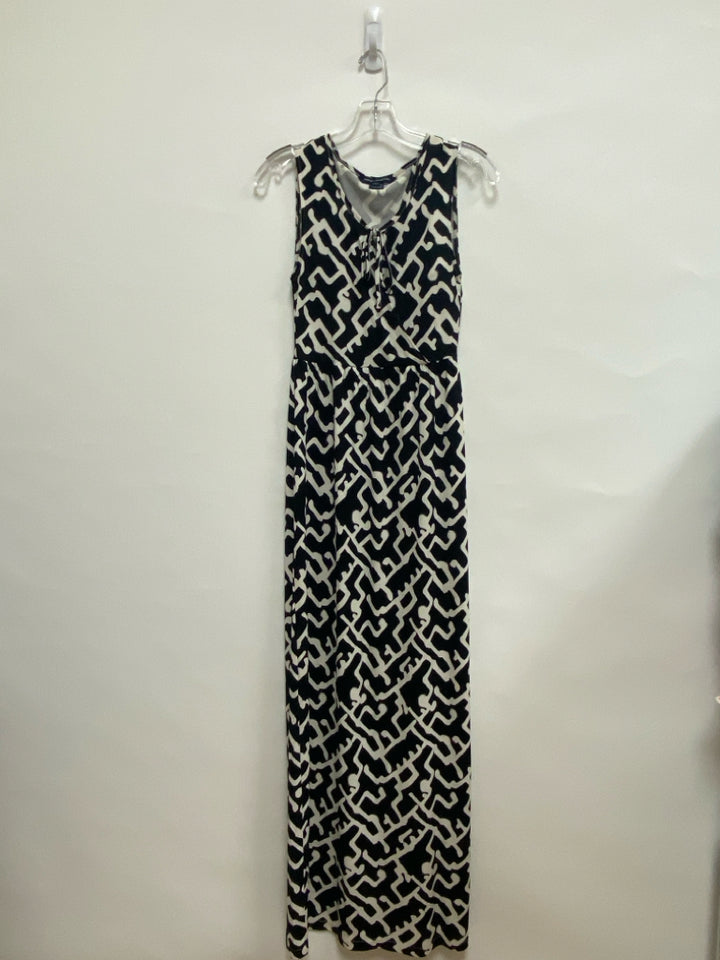 French Connection Size 4 Black White Sleeveless Ladies Dress