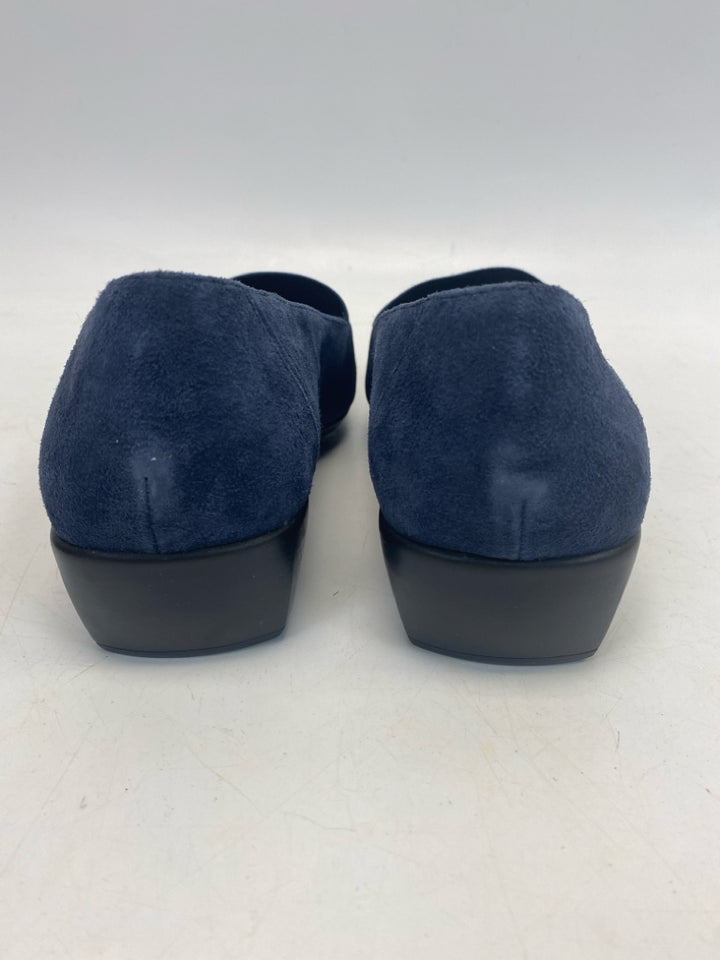 Easy Street  Size 9 WW  Navy Suede Flats **WIDE**
