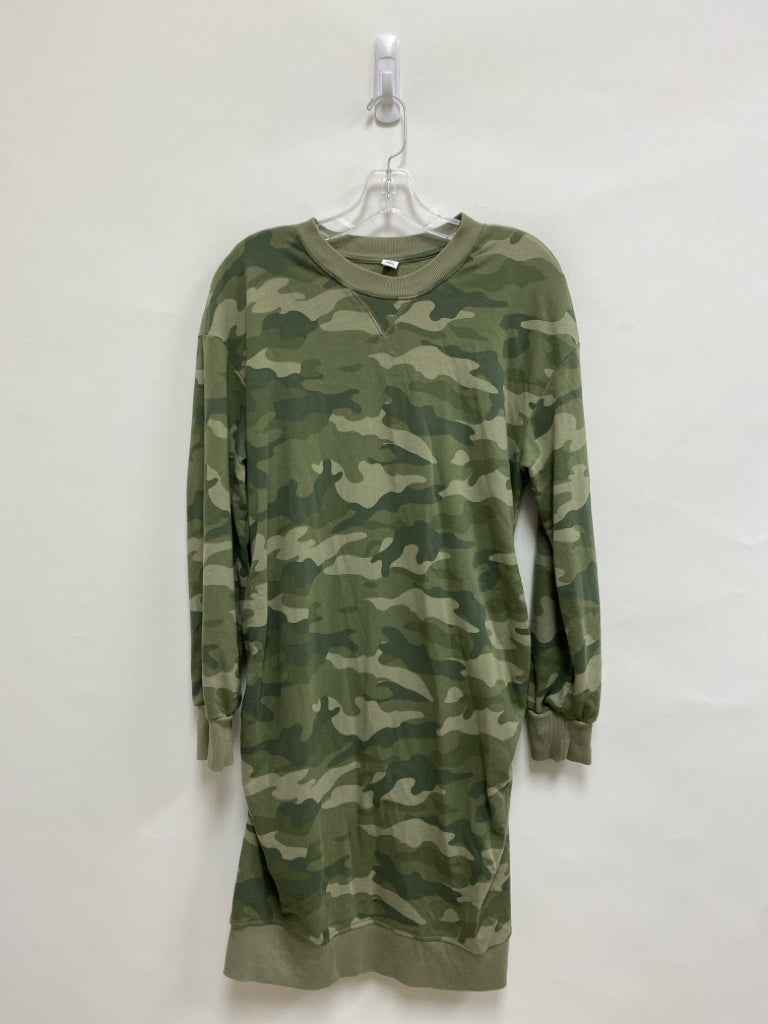 Old Navy Size M Sage Green Camouflage Long Sleeve Maternity Dress