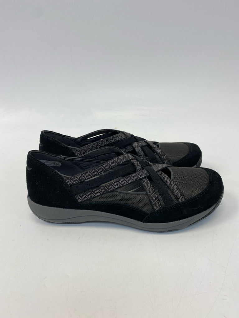NWOT Dansko  Size 38 Black/Gray Sneakers