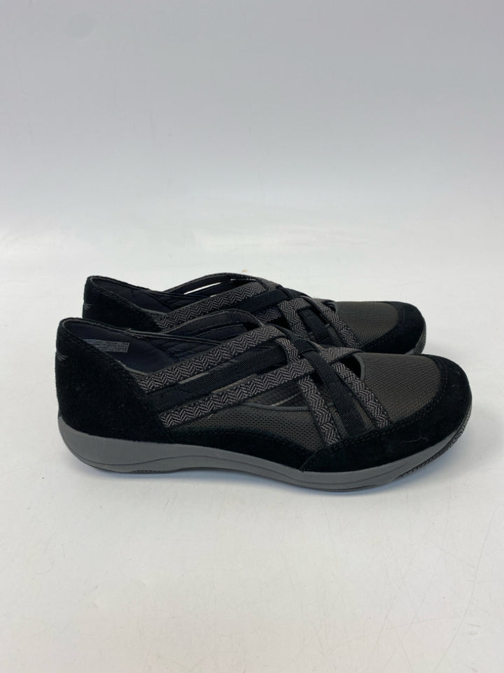 NWOT Dansko  Size 38 Black/Gray Sneakers