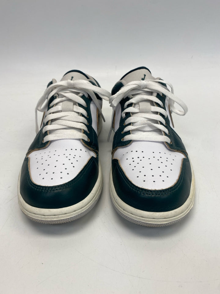 Nike Size 8.5 White Dark Green Lace-Up Men&