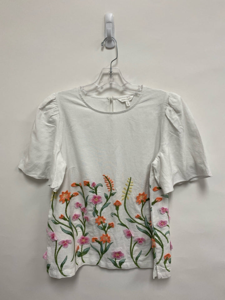 Crown &amp; Ivy Size S White Multi Color Applique Embroidered Ladies Top