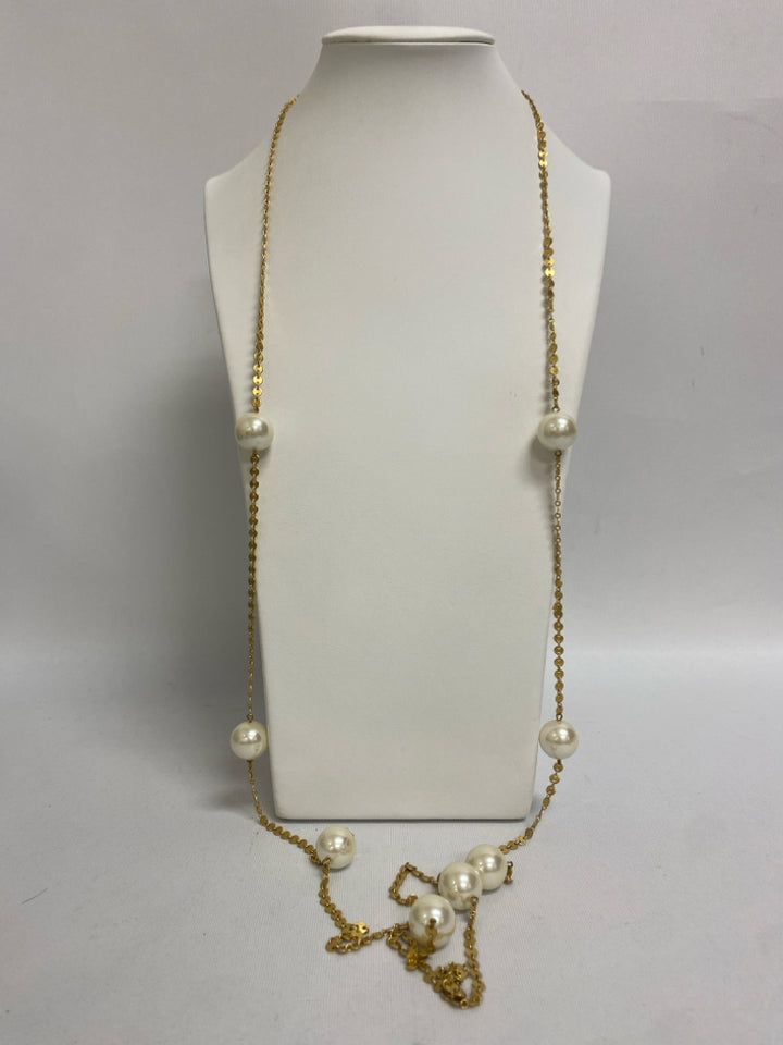 Gold Color Pearl Color Oval(s) Necklace