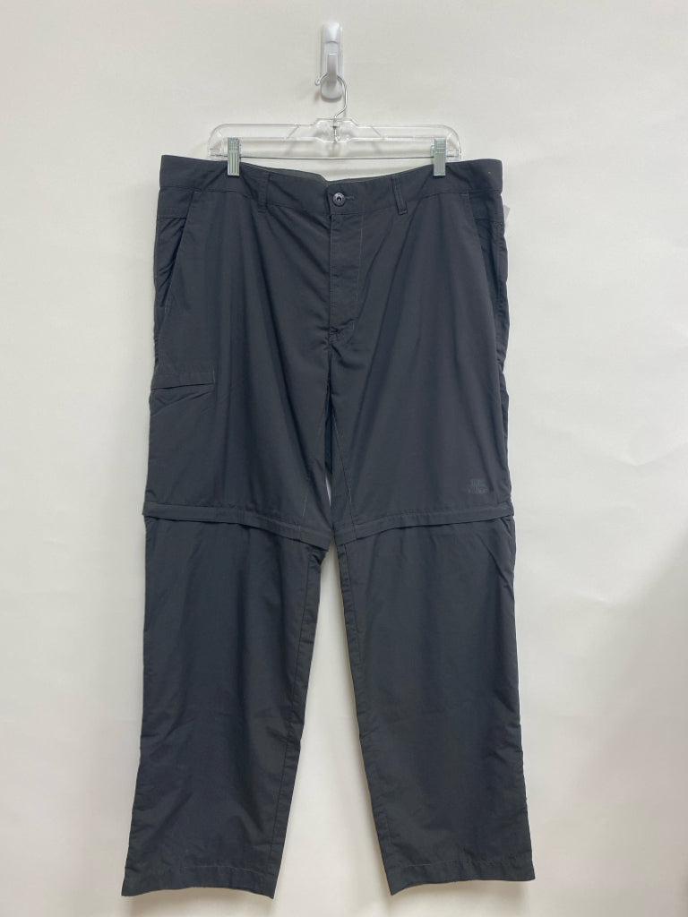 North Face Size 40 Charcoal Zip Offs Men&