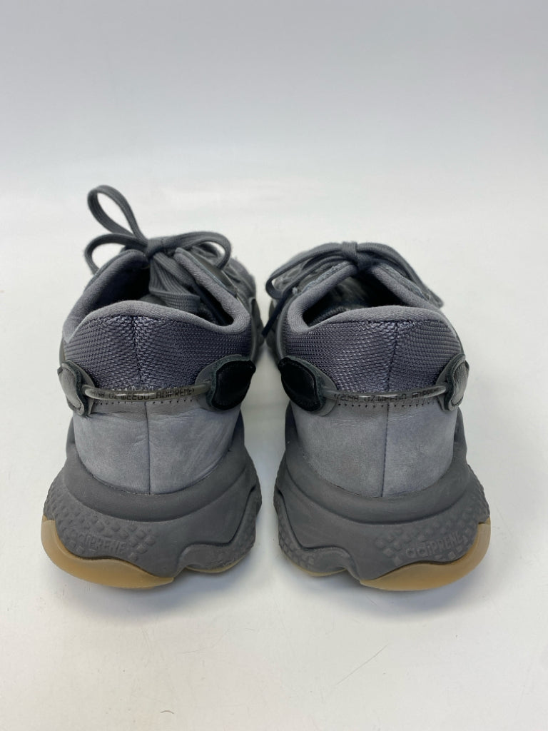 Adidas Size 10.5 Dark Gray Lace-Up Men&