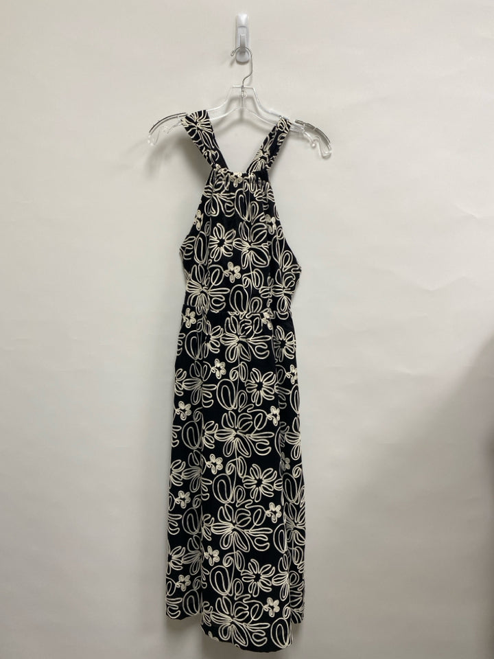 NWT Size M Black Cream Applique Halter Ladies Dress