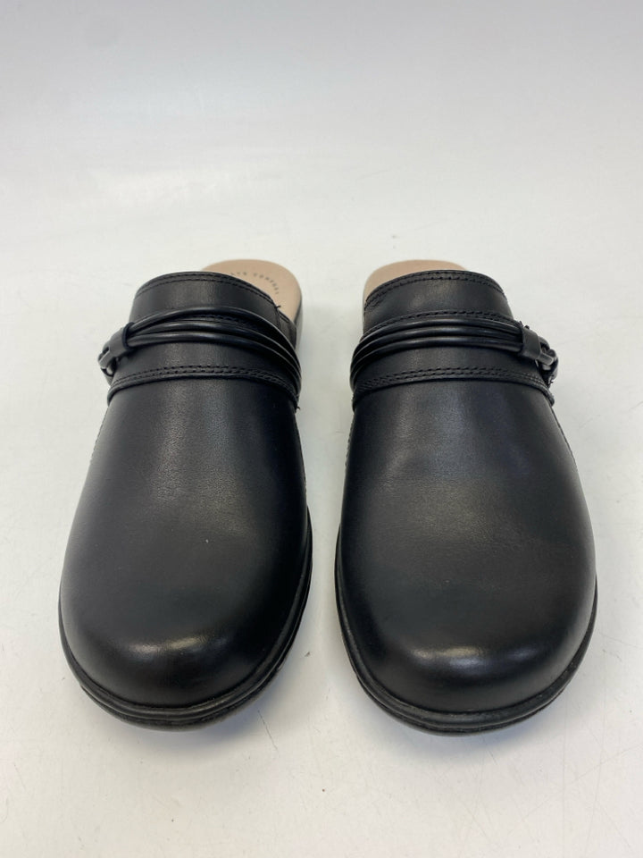 NWOT Clarks US Shoe Size 8 Black Clogs