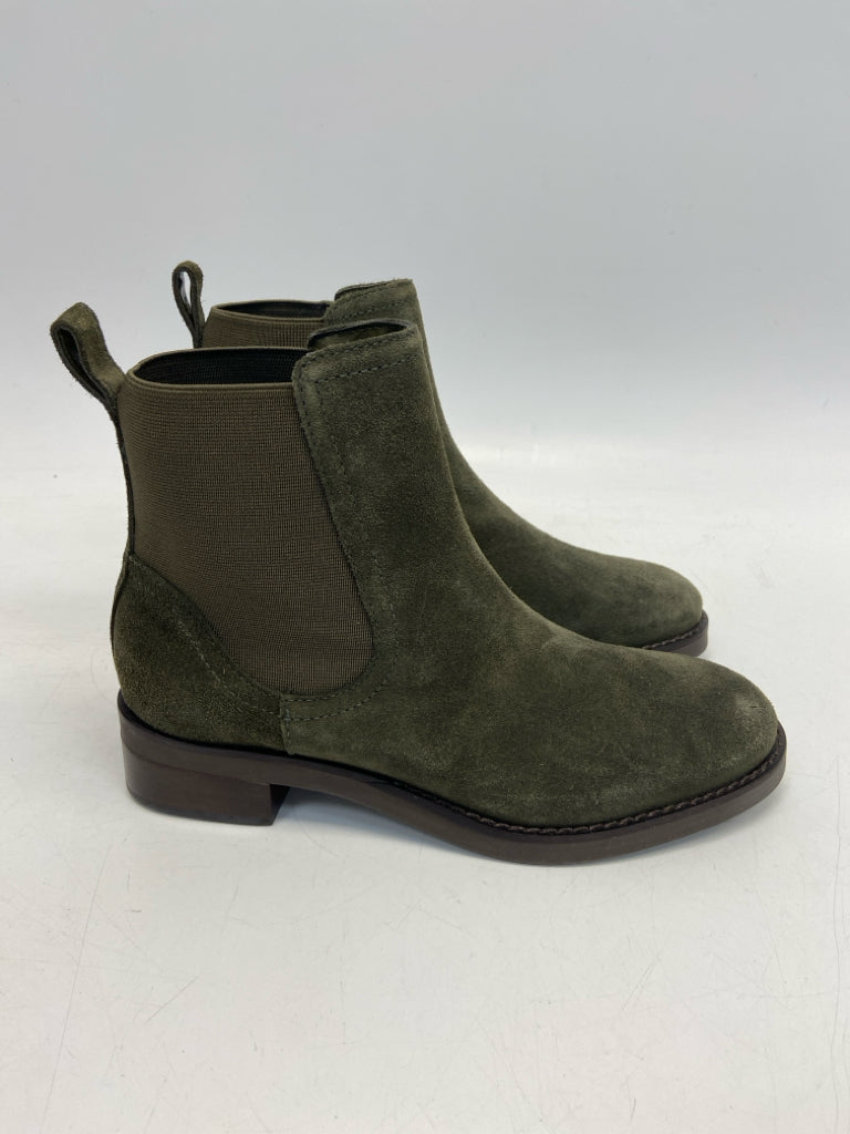 Talbots  Size 6.5 Green Boots