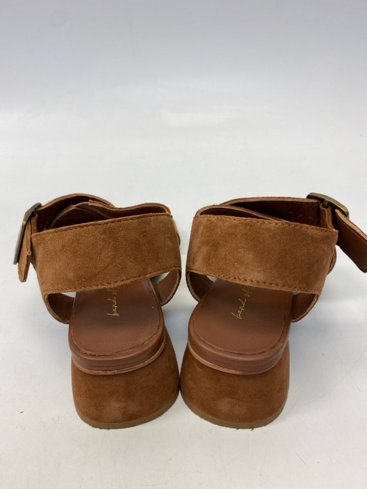 band of the free  Size 6.5 Dark Brown Suede Sandals