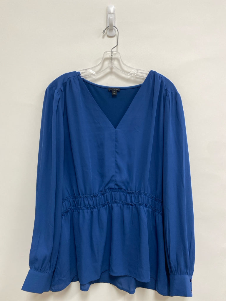 Ann Taylor  SIZE  XXL Blue V Neck Plus Size Top