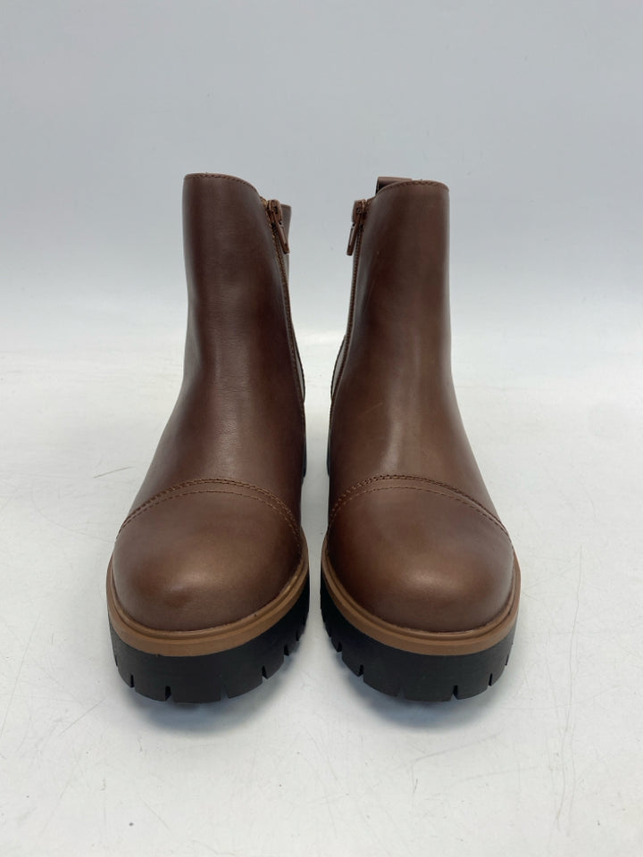 NWOT Eddie Bauer US Shoe Size 7 Brown Side Zipper Boots