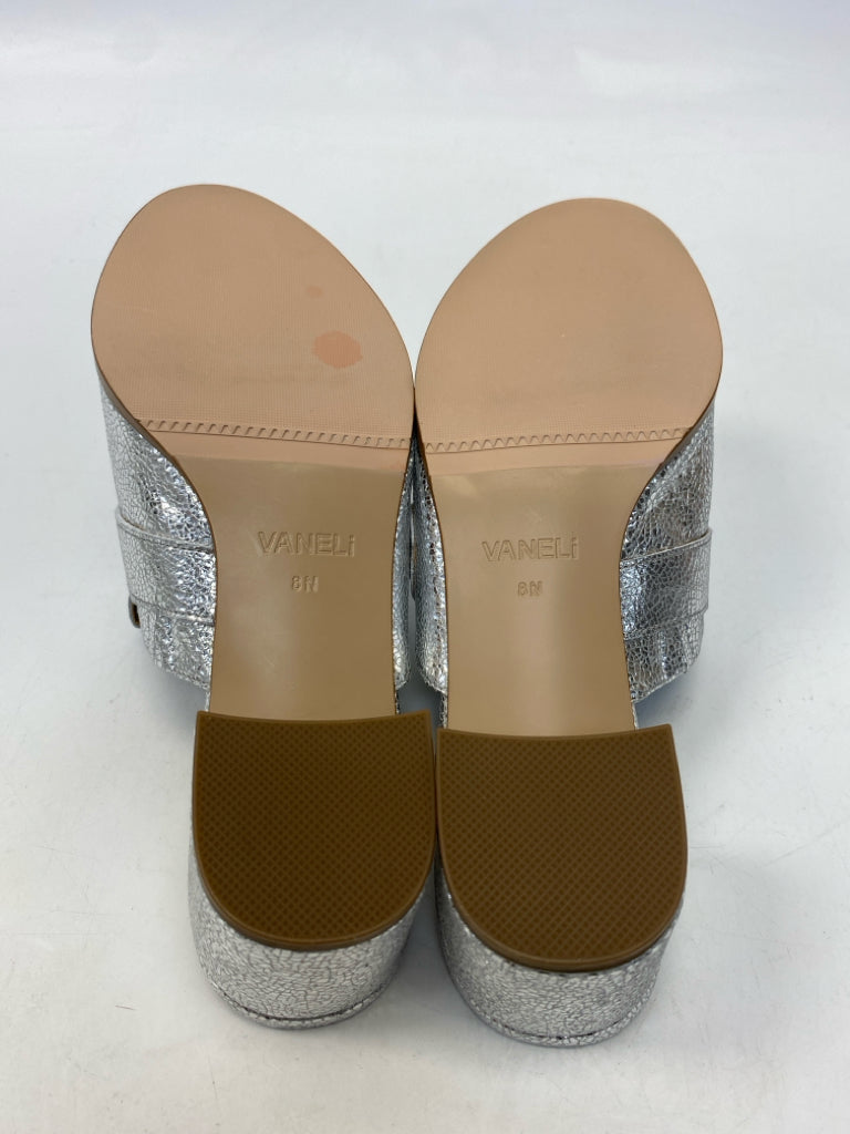 NWOT Vaneli  Size 8N Silver Metallic Sandals