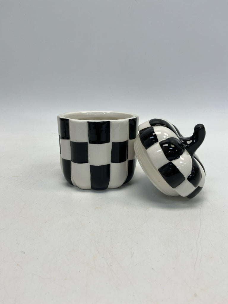 White Black Checkered Fall