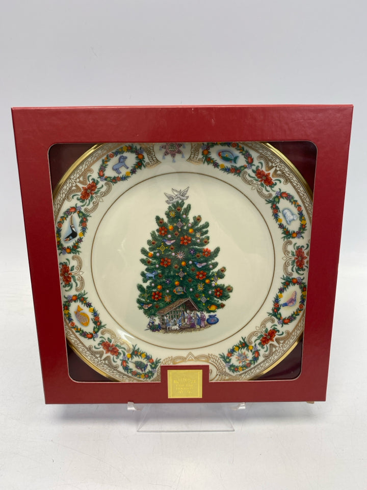 Lenox Cream Green/Multi Christmas Decorative Plate