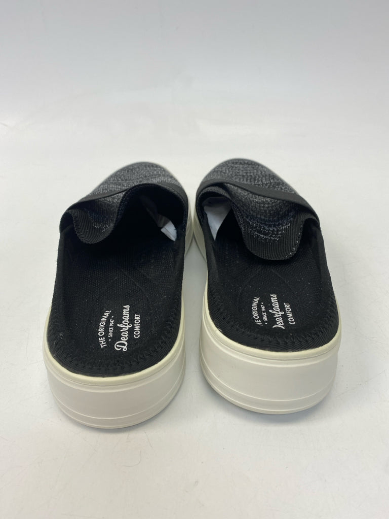 Dearfoams  Size 10 Black Gray Streaked Knit Slippers