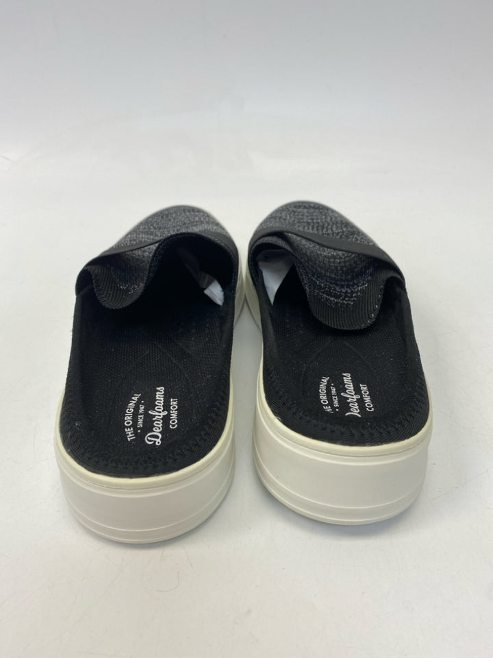 Dearfoams  Size 10 Black Gray Streaked Knit Slippers