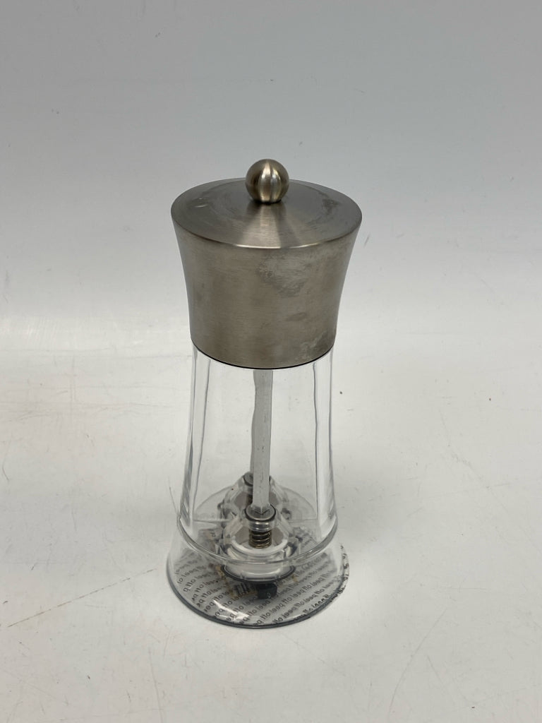 Silver Clear Salt/Pepper