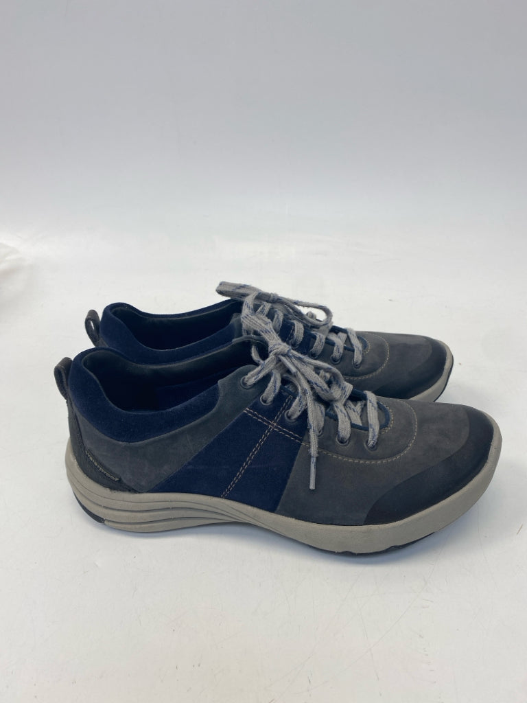 Clarks US Size 6.5 Navy Dark Gray Lace-up Sneakers