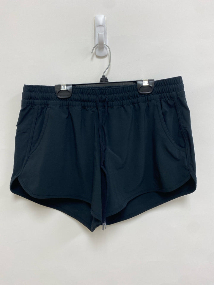 Columbia Size M Black Pull-on Athletic Shorts