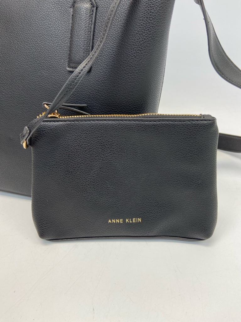 NWT Anne Klein Black Handbag