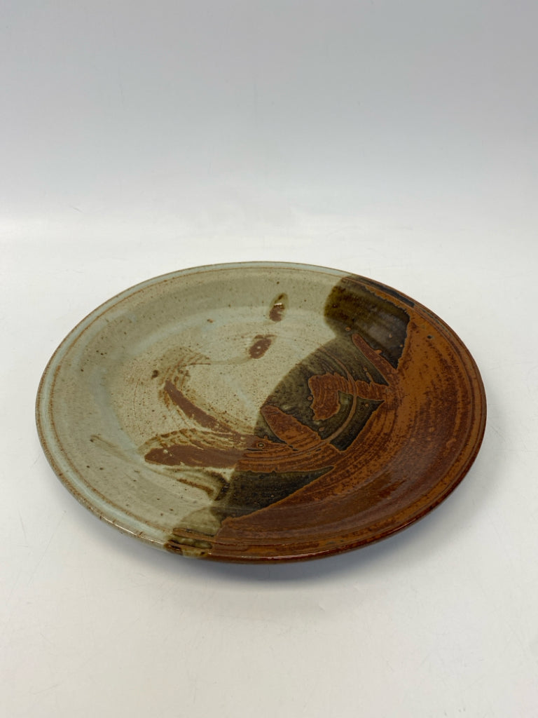 Brown/Cream Rust Splashes Pottery