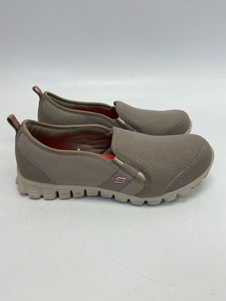 NWOT Skechers  Size 8 Brown Sneakers