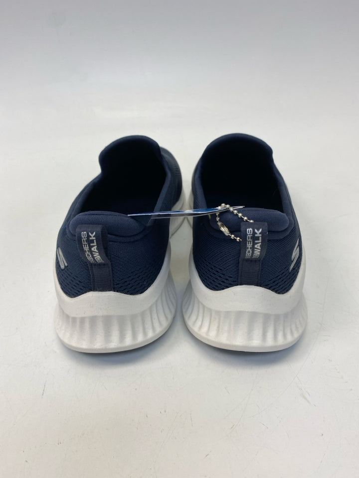 NWT Skechers US Shoe Size 7.5 Navy Sneakers