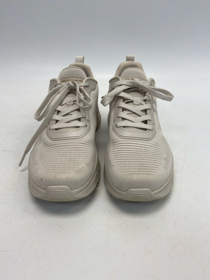 Skechers  Size 9.5 Cream Lace-up Sneakers