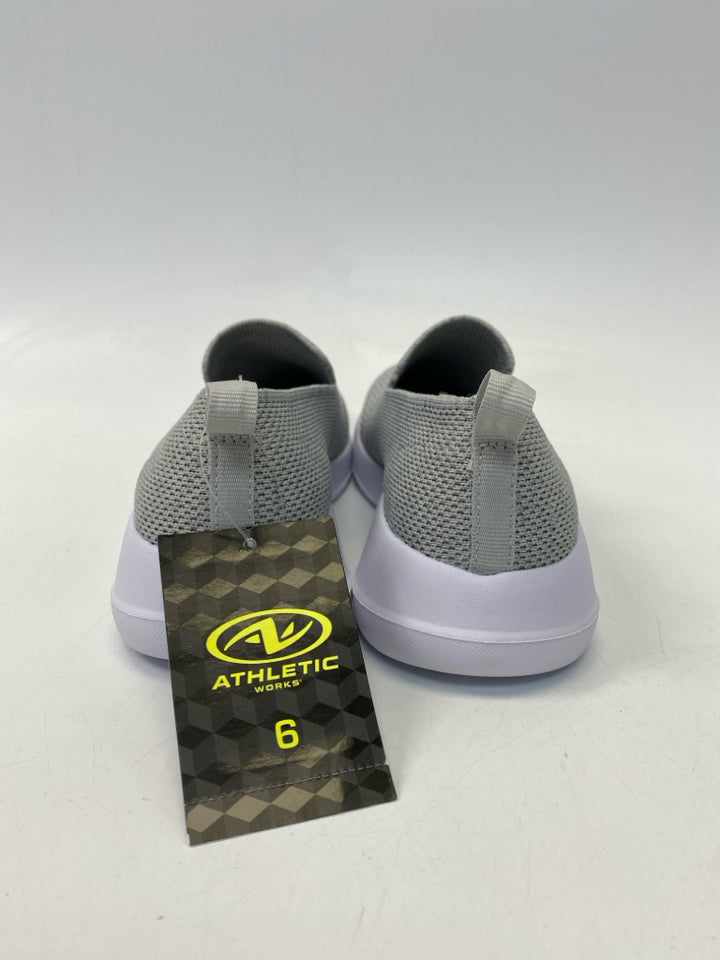 NWT ATHLETIC WORKS  Size 6 Gray Sneakers