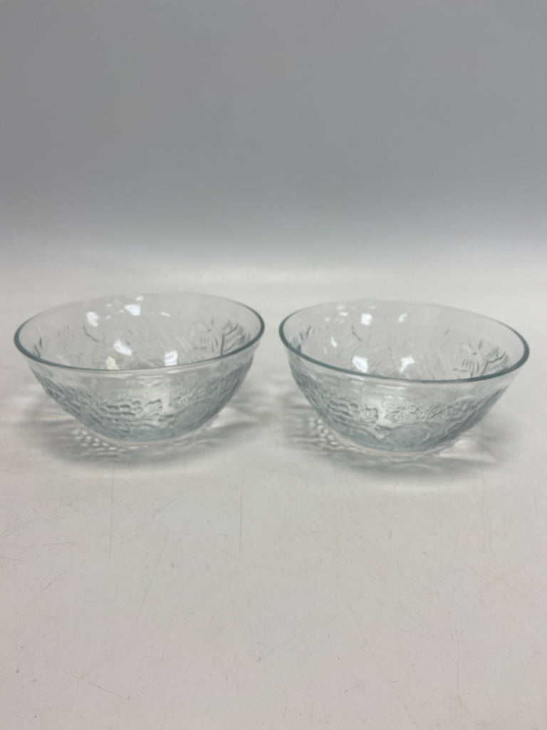 Pale Gray Fruit Glass Bowl(s)