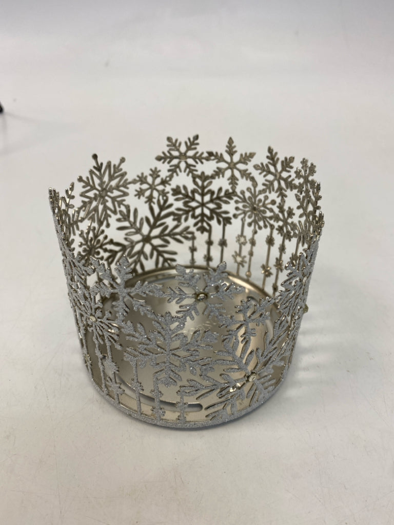 Silver Snowflakes Winter