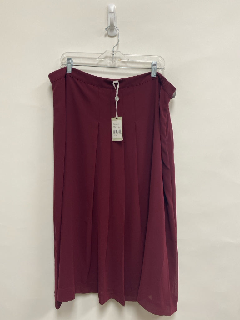NWT  SIZE  18 Burgundy Plus Size Skirt