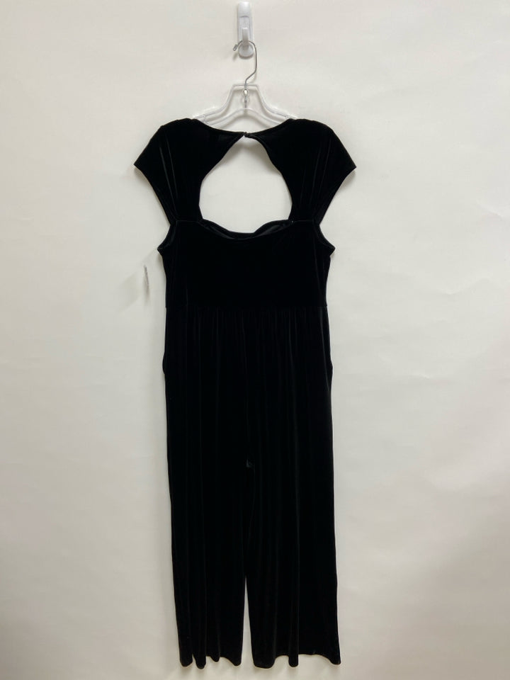 NWT Old Navy Size L Black Wide Leg Velour Ladies Jumpsuit