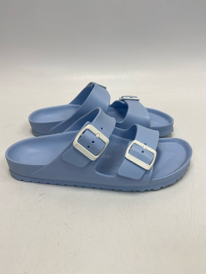 Birkenstock  Size 9 Blue White Buckle(s) Sandals