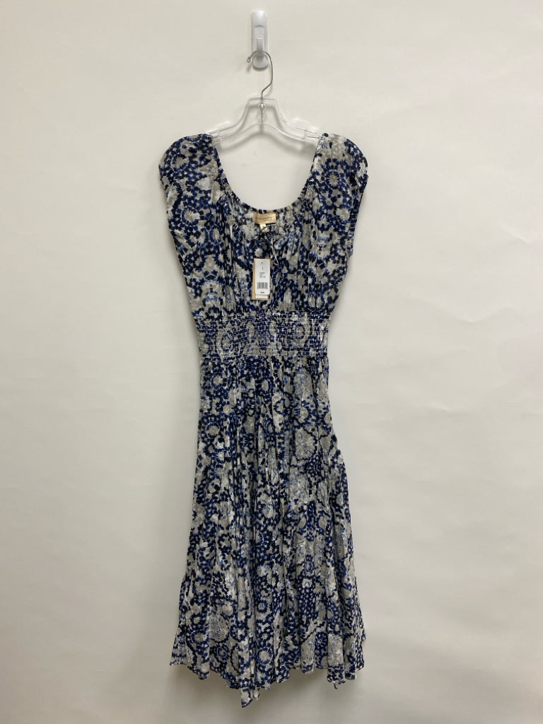 NWT philosophy Size L Black/Blue White/Gray Medallion Maxi Ladies Dress