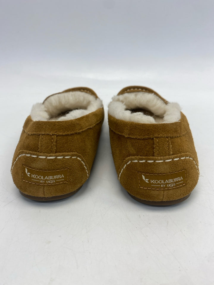 UGG  Size 8 Chestnut Slippers