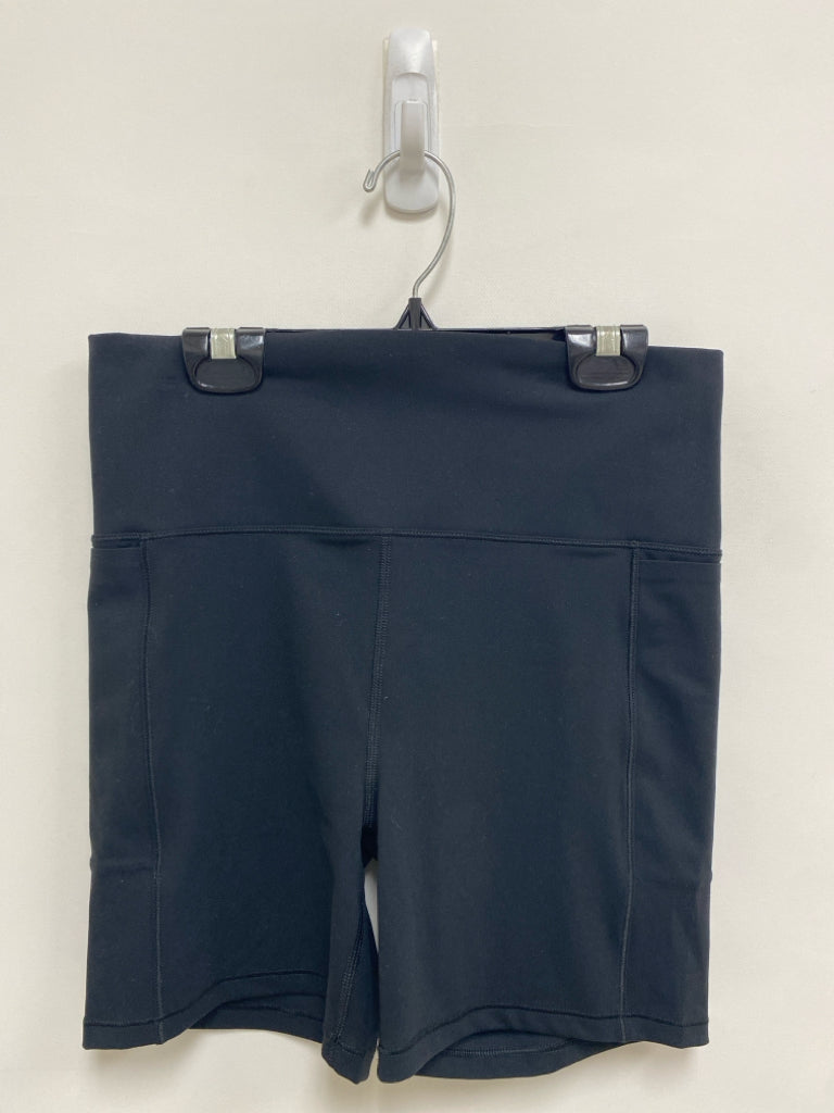 vuori Size M Black Athletic Shorts